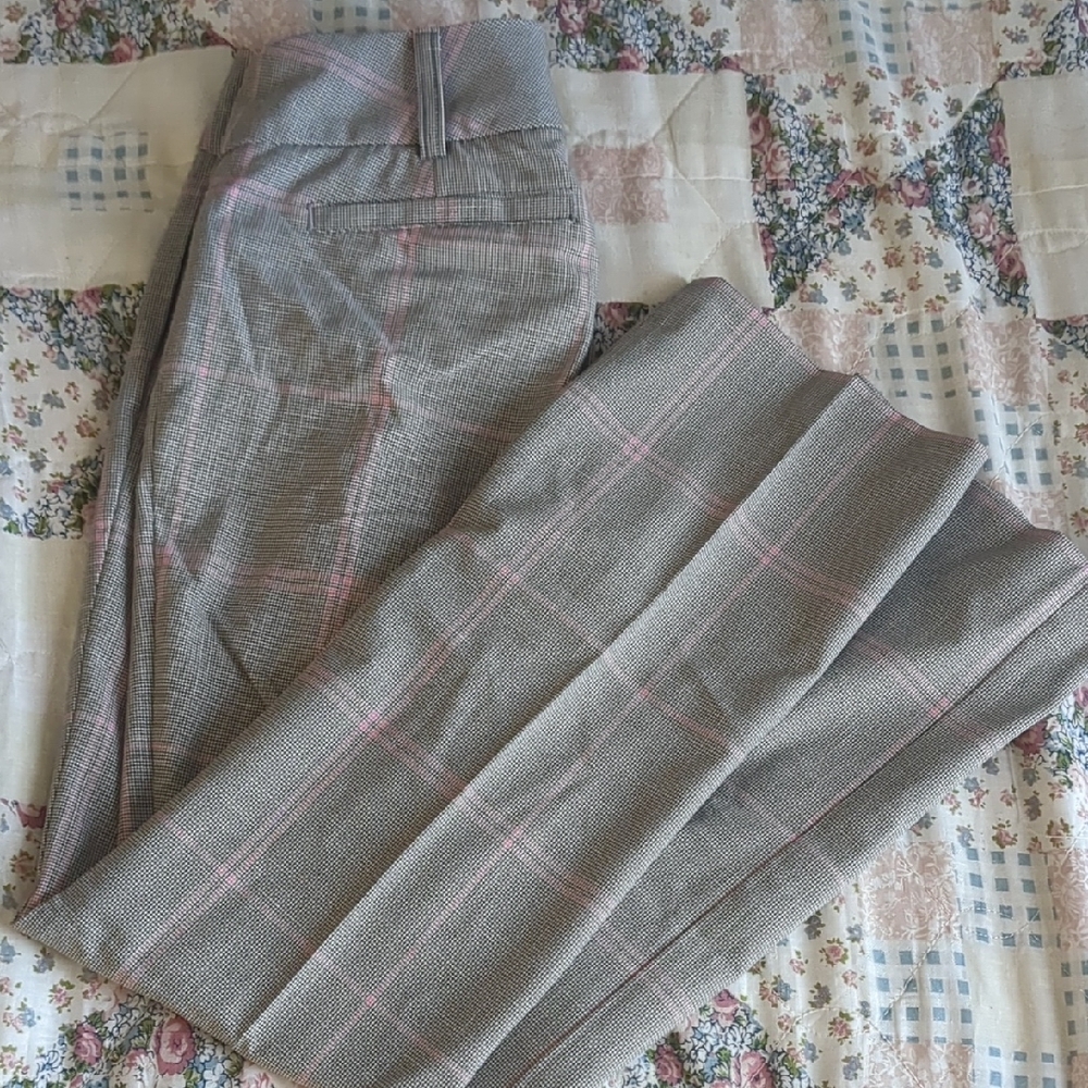 Women's Gray and Pink Checkered Pants